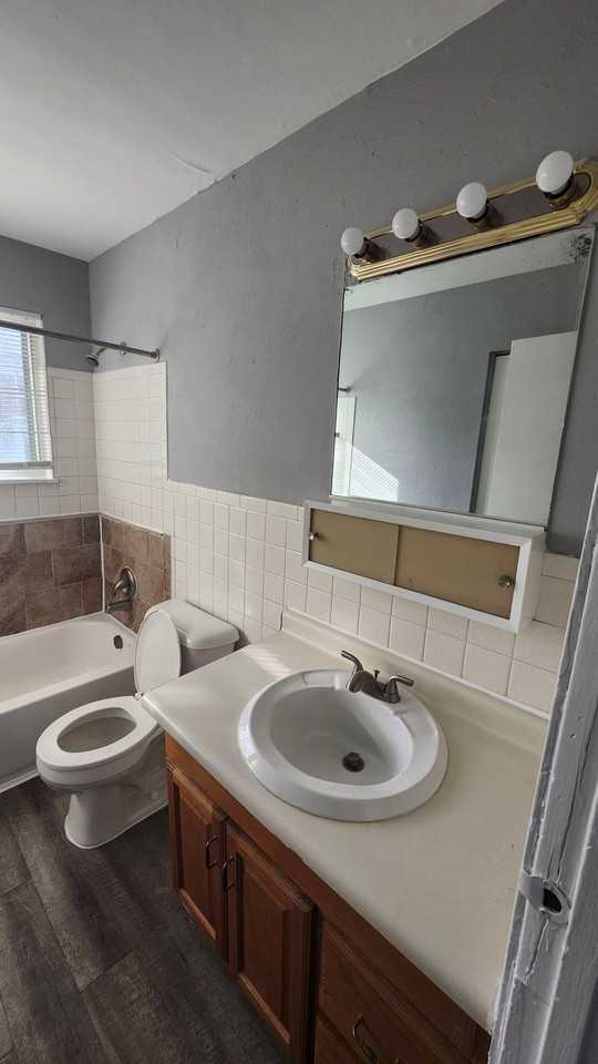 1579 Meredith Dr - Photo 6 of 28