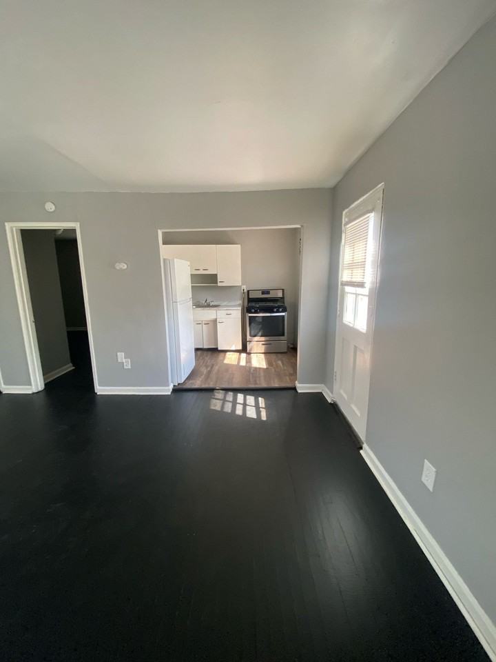 2332 Harrison Avenue - Photo 5 of 14