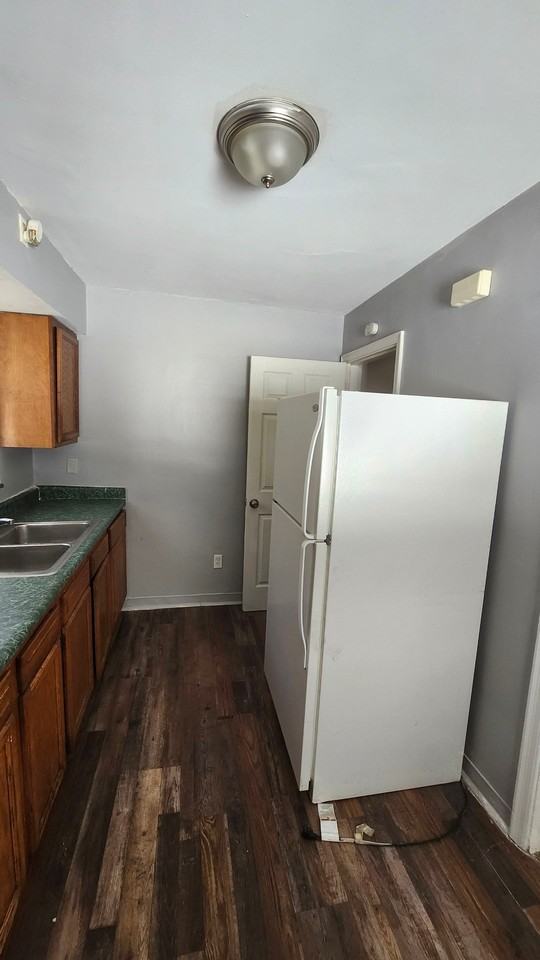 3037 Worthington Ave - Photo 3 of 32