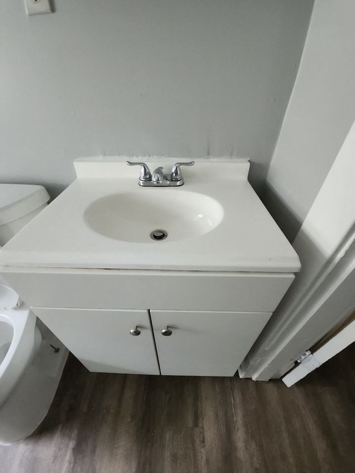 137 West 66th Street - Photo 5 of 13