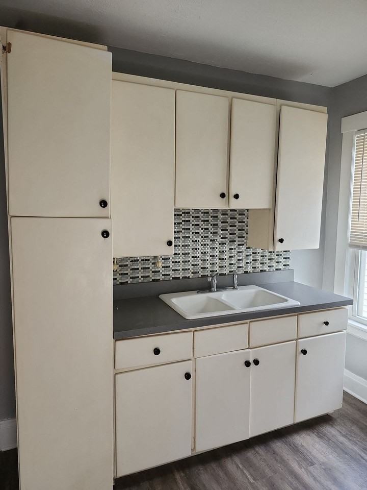 137 West 66th Street - Photo 7 of 13