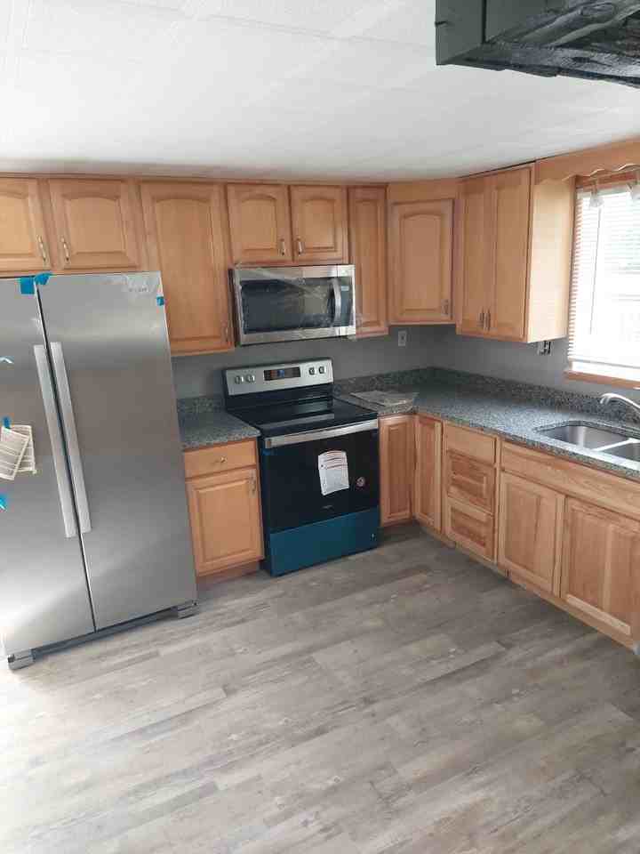 895 Fox Ct - Photo 6 of 19