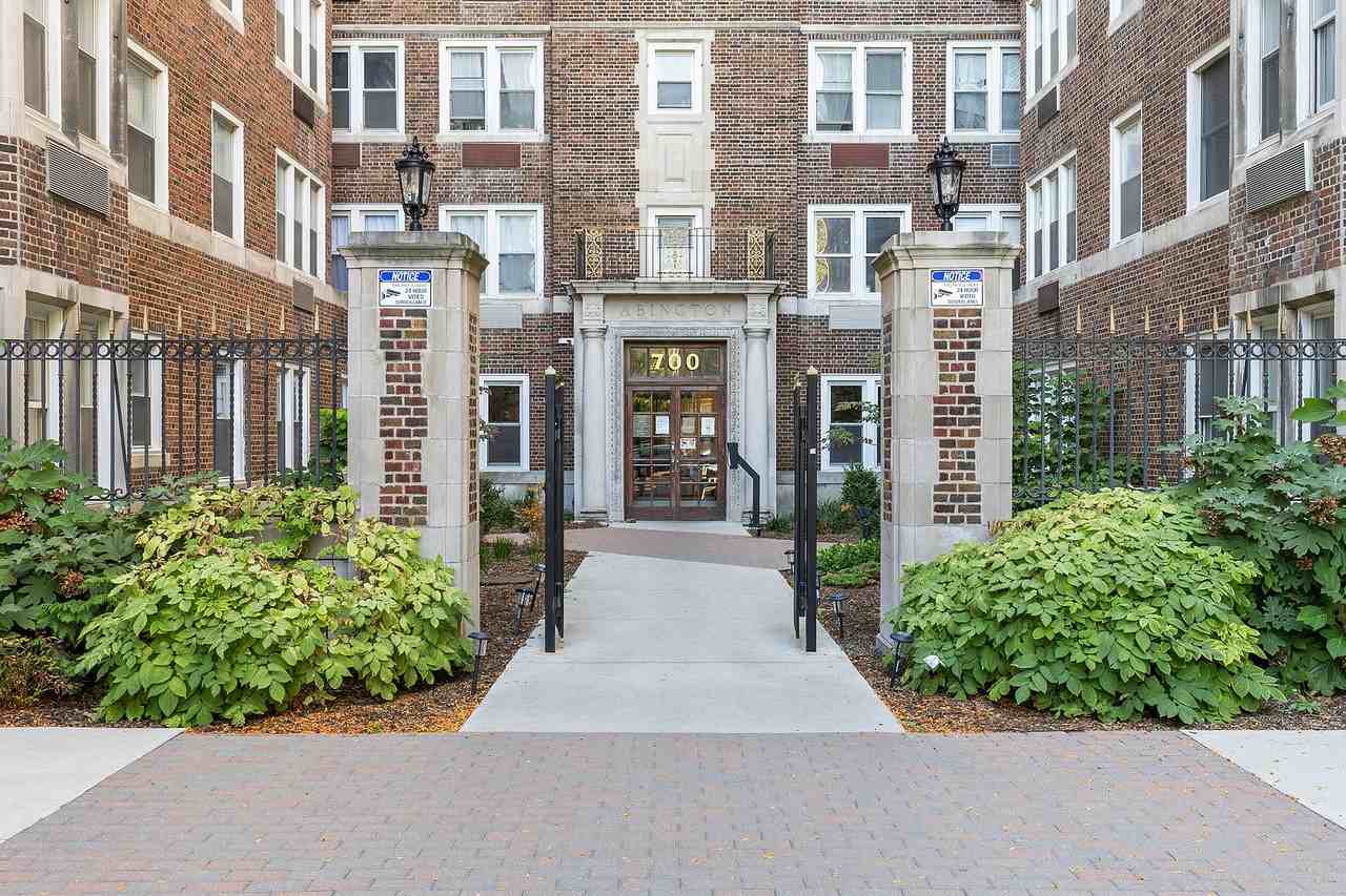 The Abington - Photo 5 of 47