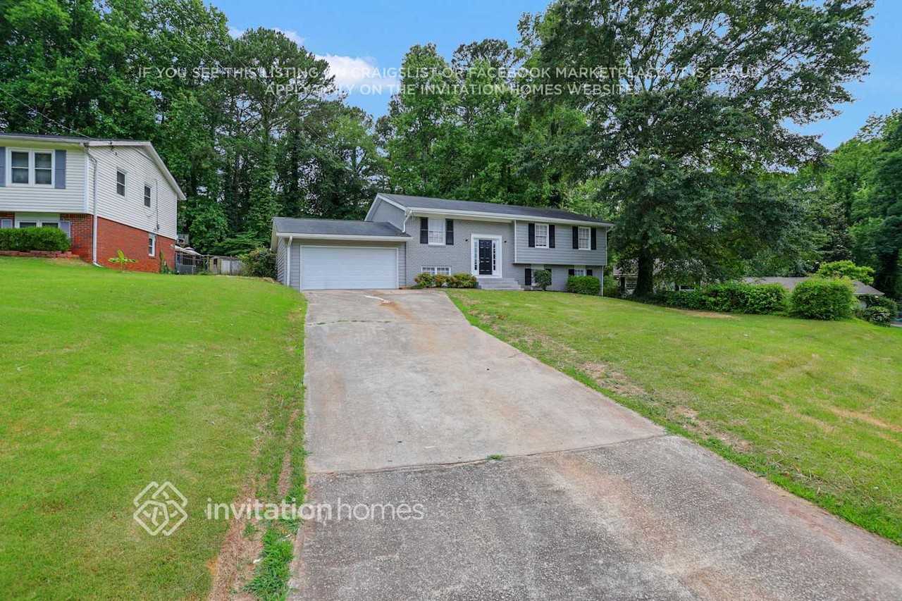 2157 Rolling View Drive