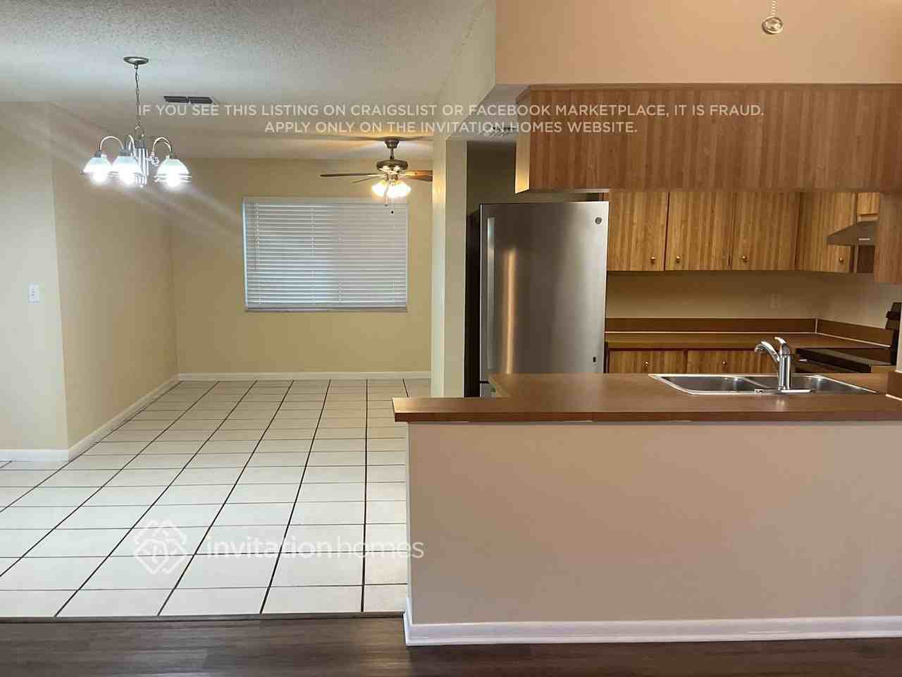 7185 118th Ter - Photo 4 of 16