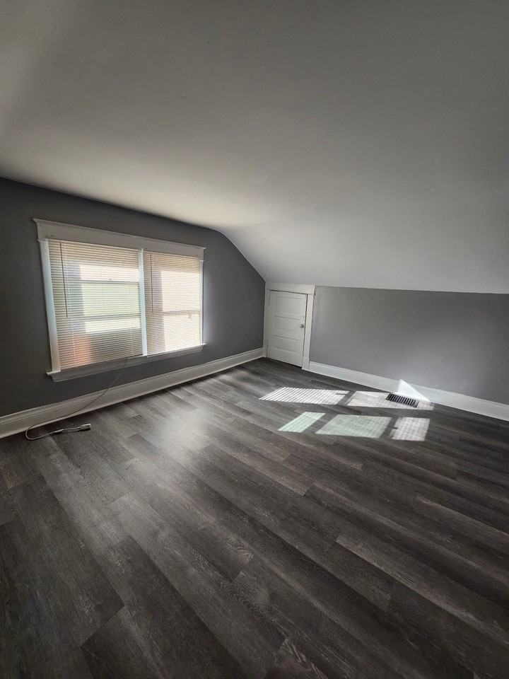 4823 Reading Road - Photo 3 of 25