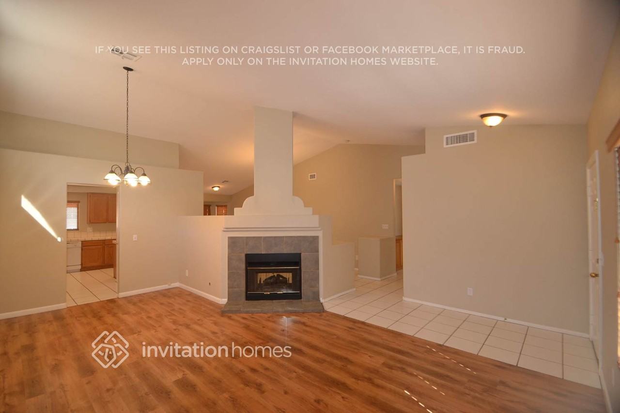 2733 Mistfull Ct - Photo 2 of 10