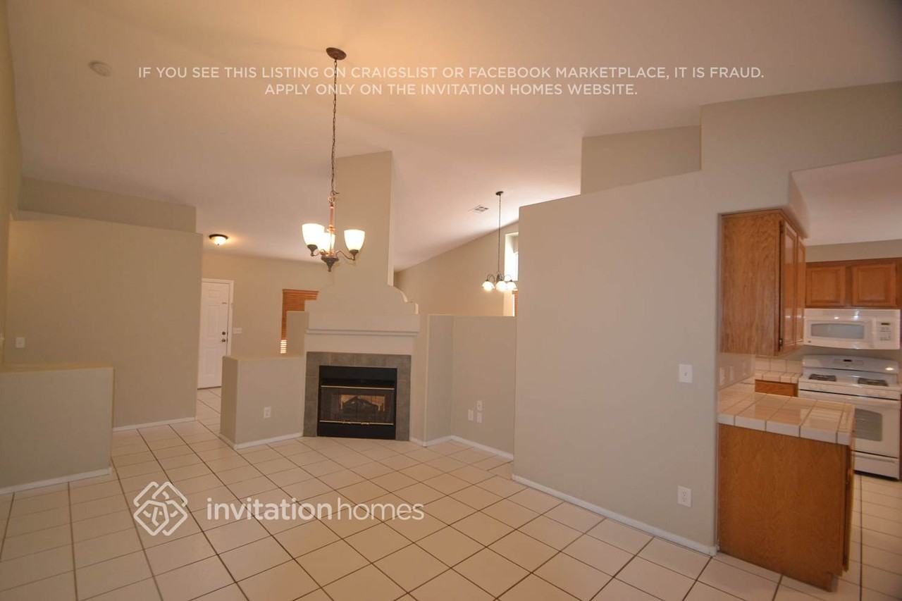 2733 Mistfull Ct - Photo 4 of 10