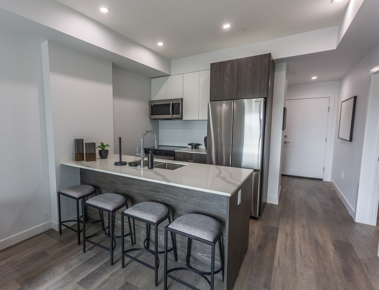 Rosenthal Flats - Photo 3 of 6