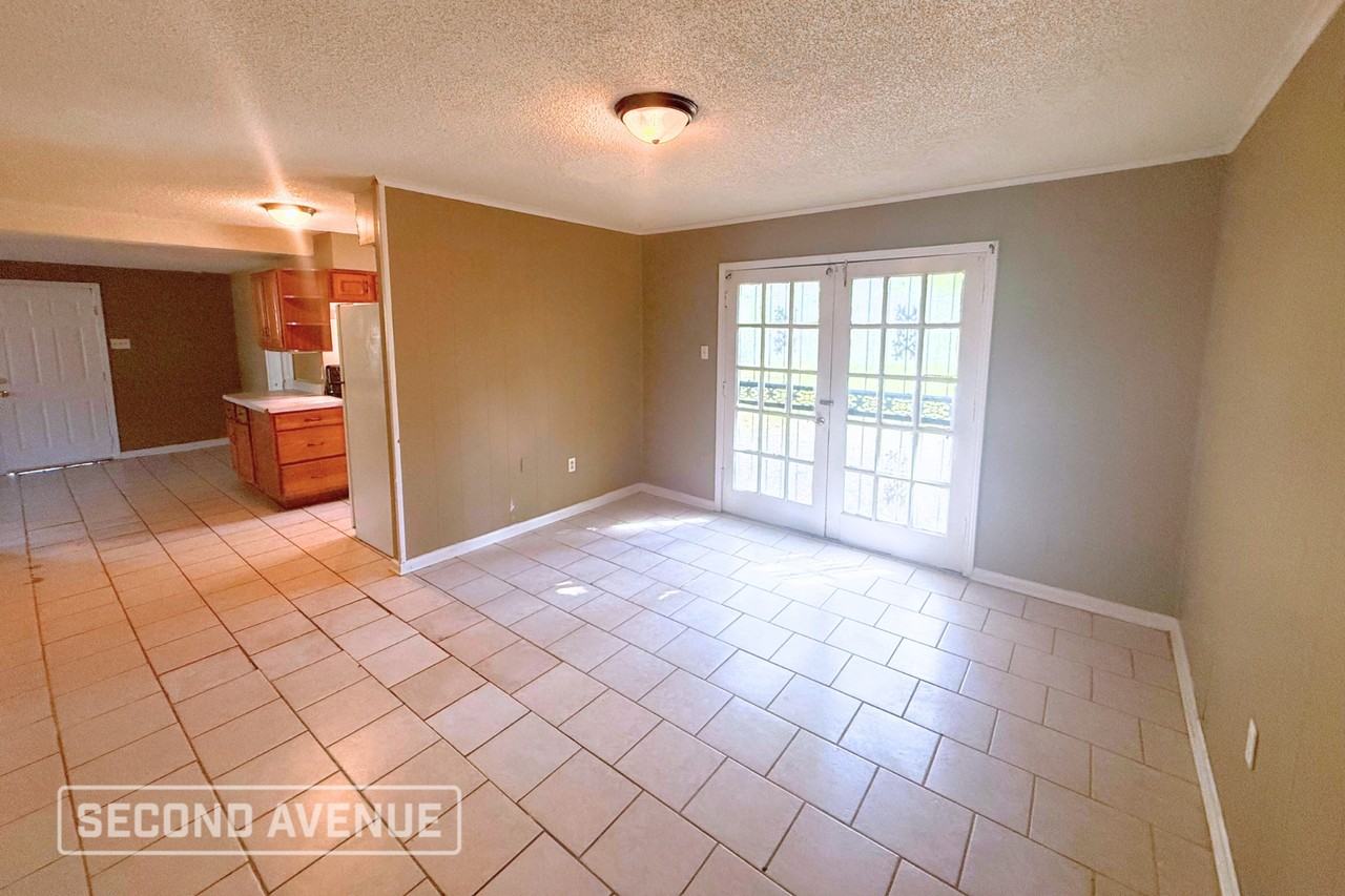 4387 Cottonwood Road - Photo 6 of 15