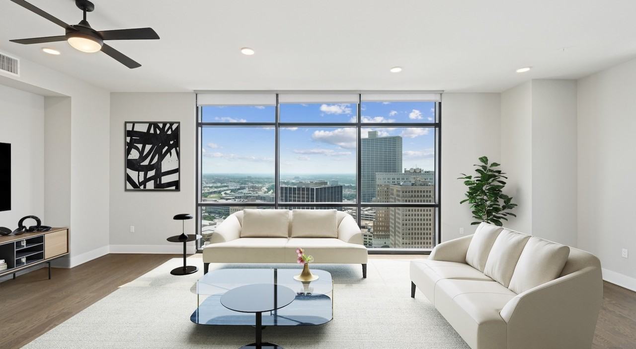 E 7th St & Main St #1004 - Photo 4 of 45