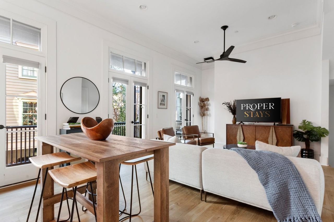 16 Catfiddle St - Photo 3 of 47