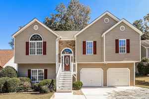 featured image of 5879 Newnan Ct