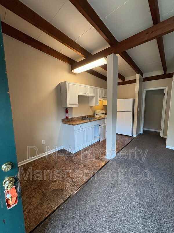 114 Cabanna Ln #108 - Photo 2 of 5
