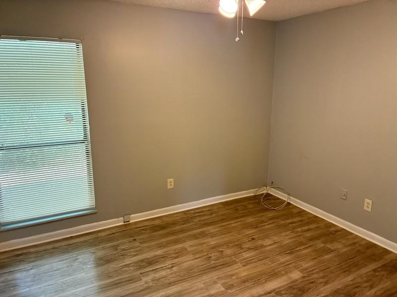 5219 Plymouth St - Photo 4 of 12