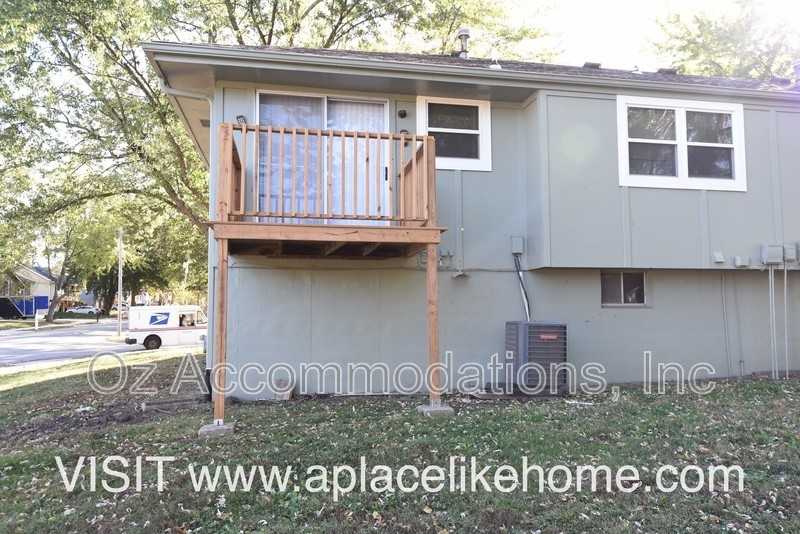 1214 Se 3rd Ter - Photo 5 of 18
