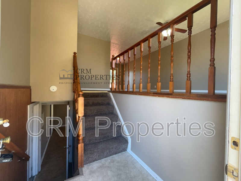 2301 Tam O Shanter Rd - Photo 2 of 41