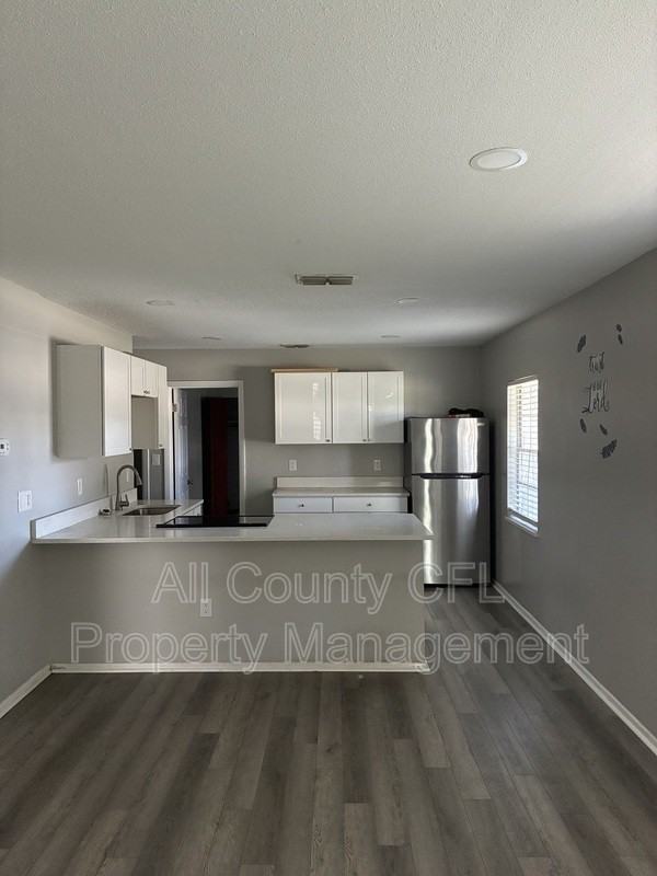 1801 3rd Ct Se #C - Photo 2 of 10