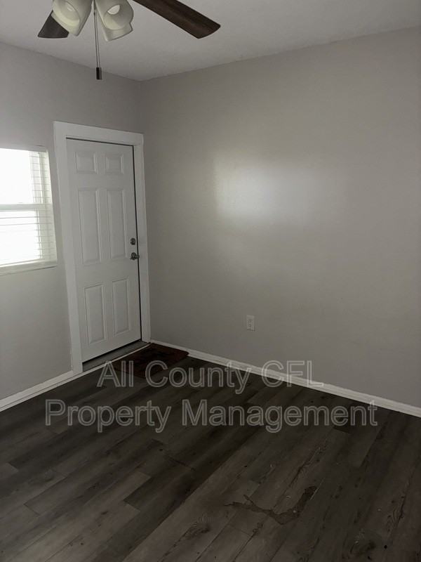 1801 3rd Ct Se #C - Photo 7 of 10