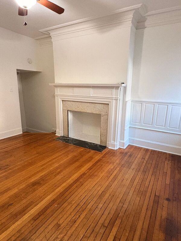 717 Saint Paul St #717-202 - Photo 4 of 15