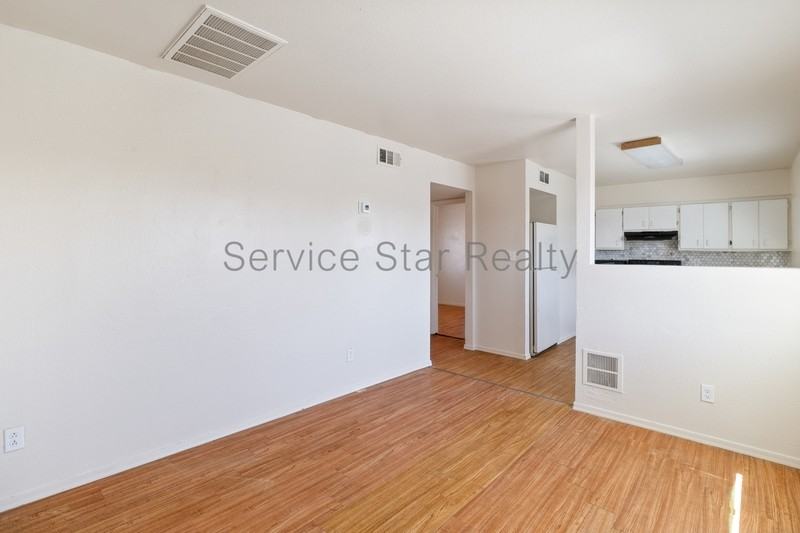 2510 E Pueblo Ave #2 - Photo 3 of 13