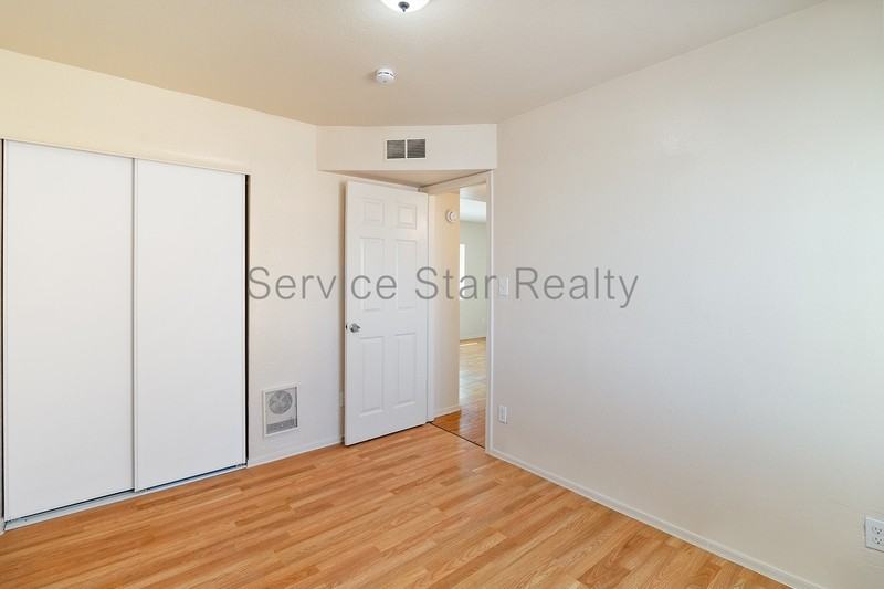 2510 E Pueblo Ave #2 - Photo 7 of 13