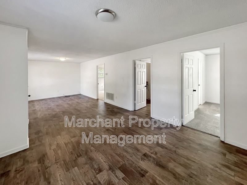 104B Lora Ln - Photo 7 of 19