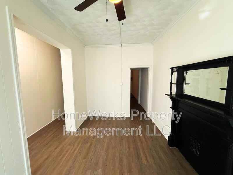 2827 Woodbrook Ave - Photo 6 of 17