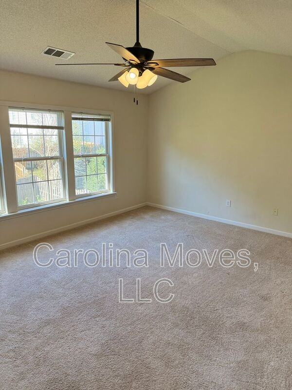 4 Bay Hill Dr - Photo 7 of 19