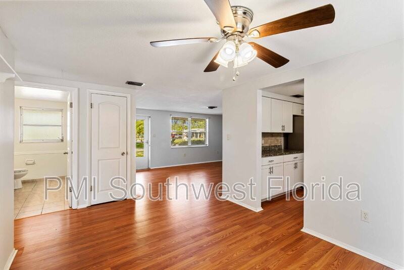 3124 Savage Rd - Photo 5 of 36