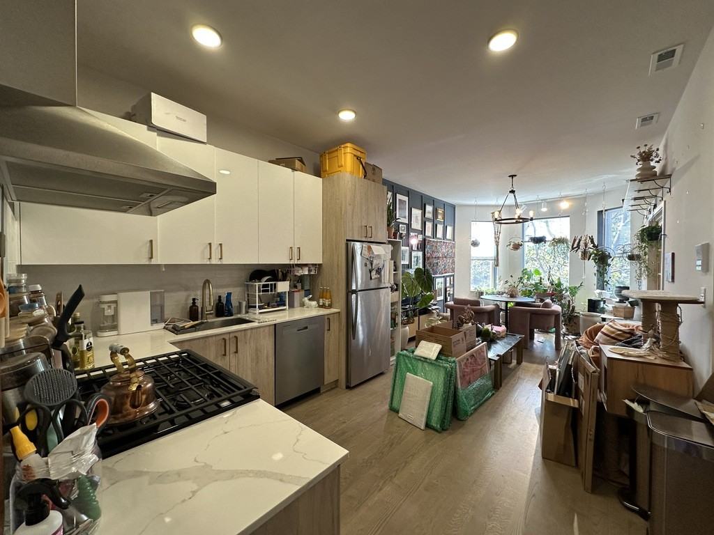 841 N Mozart St #3F - Photo 5 of 21