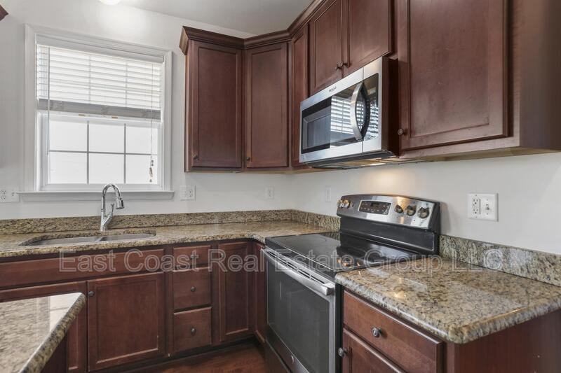 116 Celadon Dr - Photo 6 of 34