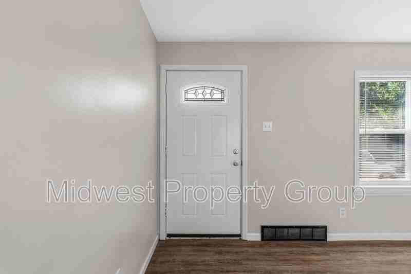 216 Graham Rd - Photo 5 of 22