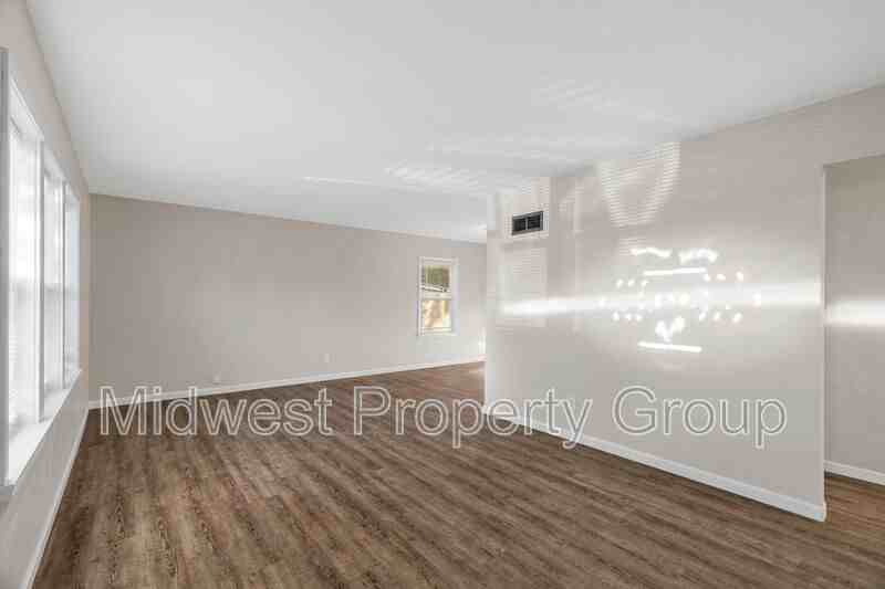 216 Graham Rd - Photo 7 of 22