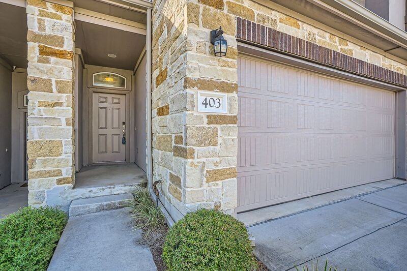 403 Epiphany Ln - Photo 7 of 29