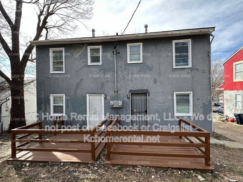 4031 Wabash Ave - Photo 2 of 26