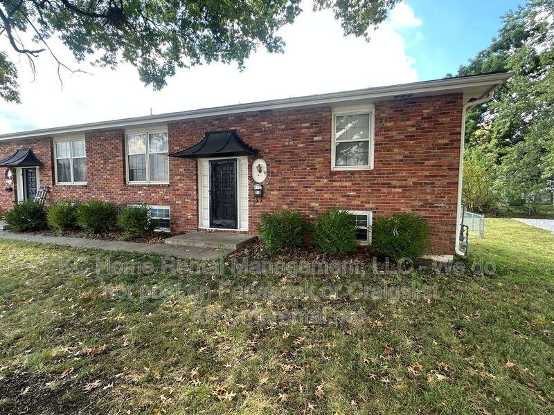 710 Nw Mock Ave - Photo 2 of 18