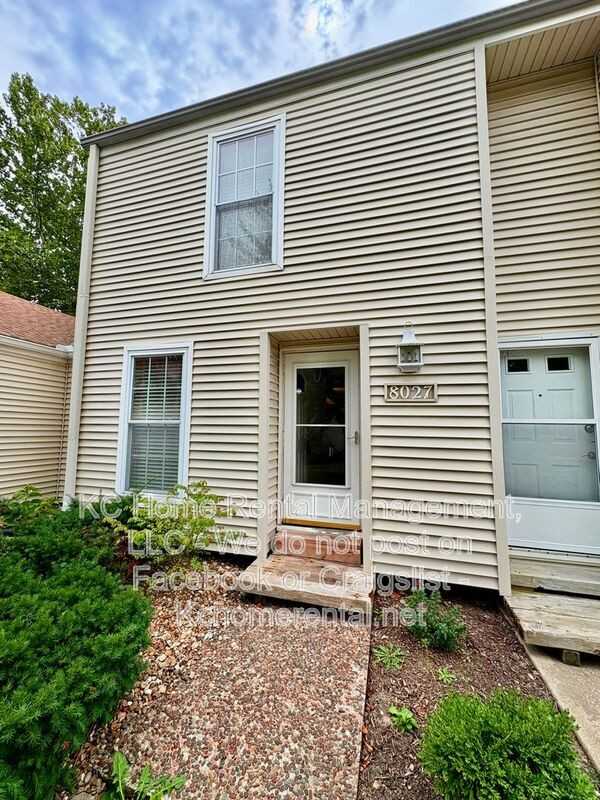 8027 North Stoddard Avenue - Photo 2 of 40