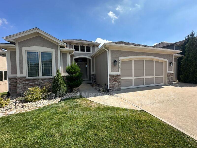 4513 Nw Sienna Rdg - Photo 2 of 50