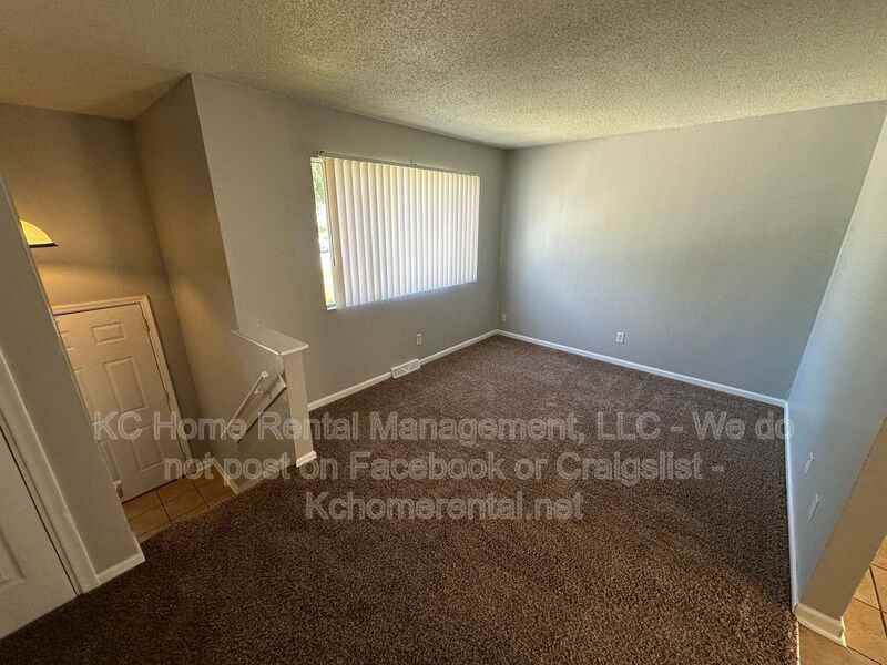 7225 Gilmore Ave - Photo 3 of 31