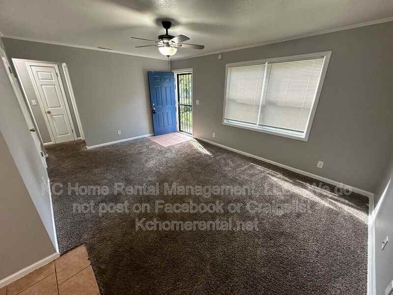8025 Park Ave - Photo 3 of 27