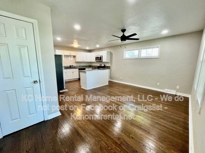 4514 Monroe Ave - Photo 3 of 22