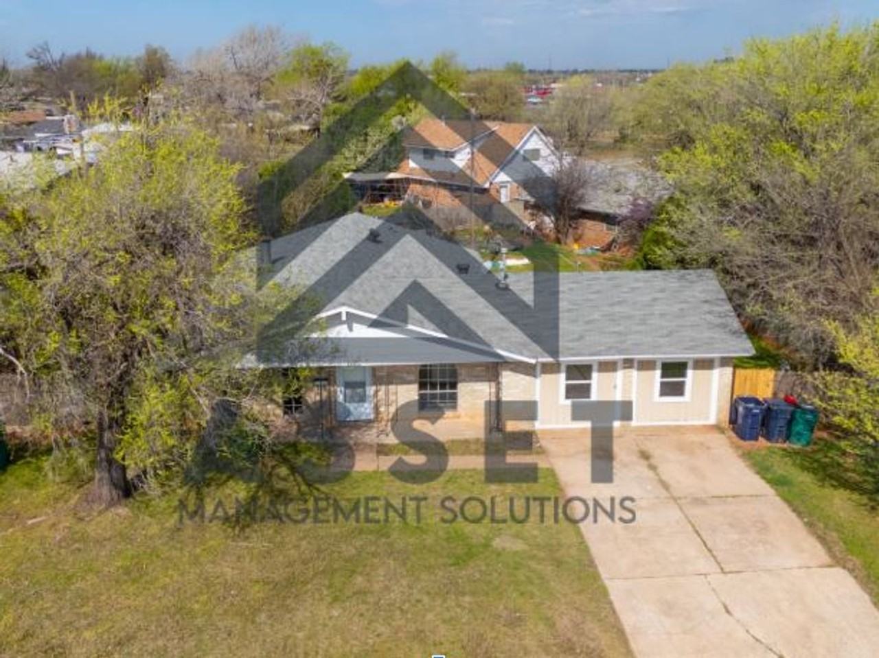 6309 South Robinson Avenue - Photo 3 of 26