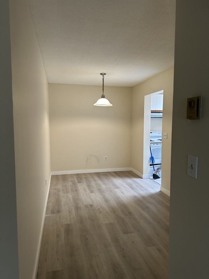 Cypress Point, Building D - Photo 6 of 11