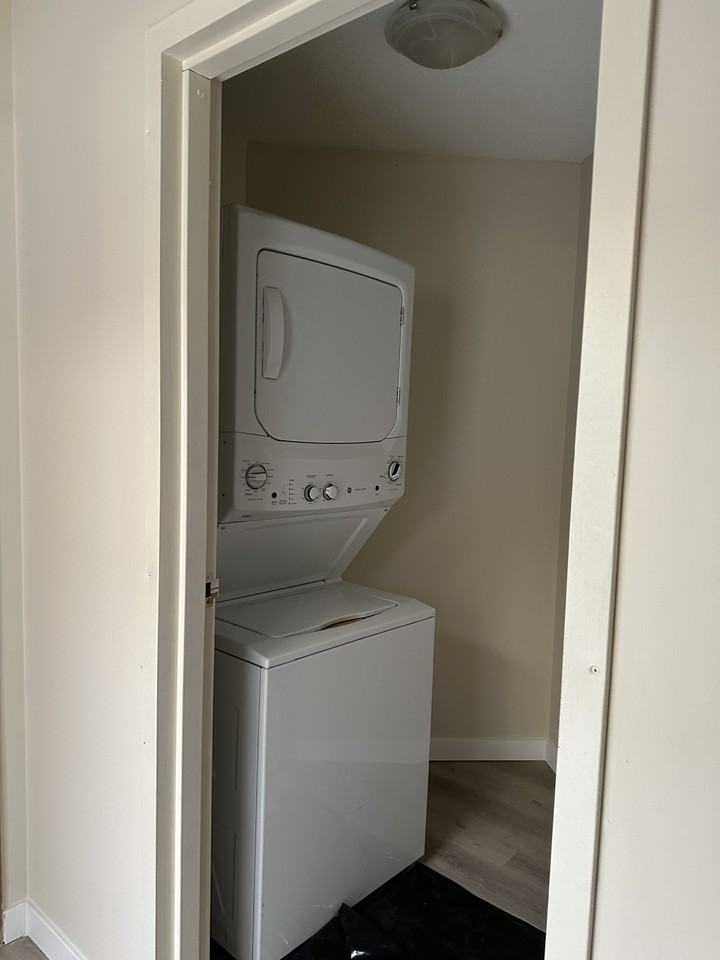 Cypress Point, Building D - Photo 7 of 11