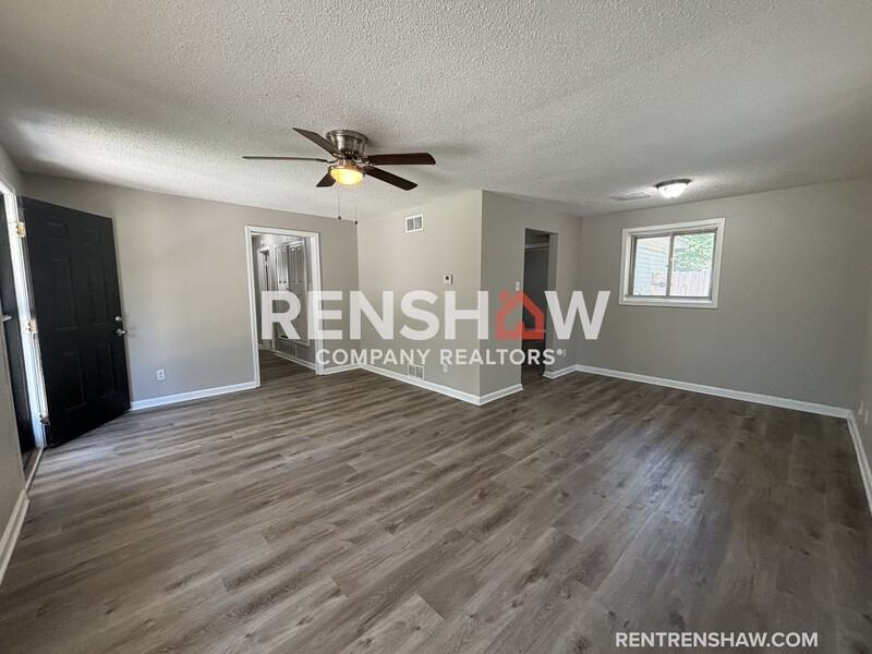 1136 S White Station Rd - Photo 4 of 21