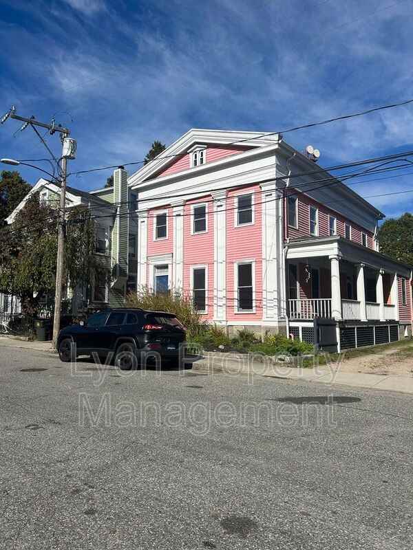 41 Tilley St - Photo 2 of 22