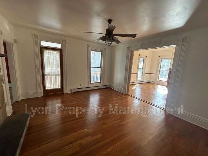 41 Tilley St - Photo 5 of 22