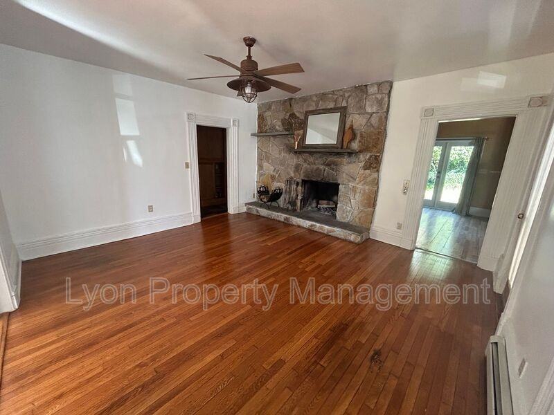 41 Tilley St - Photo 6 of 22