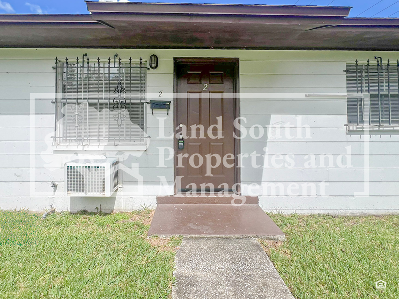 620 N Lake Ave #2 - Photo 3 of 13